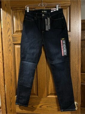 Lee Women's Slim Fit Jeans in Dark Indigo -Size 12 M NWT